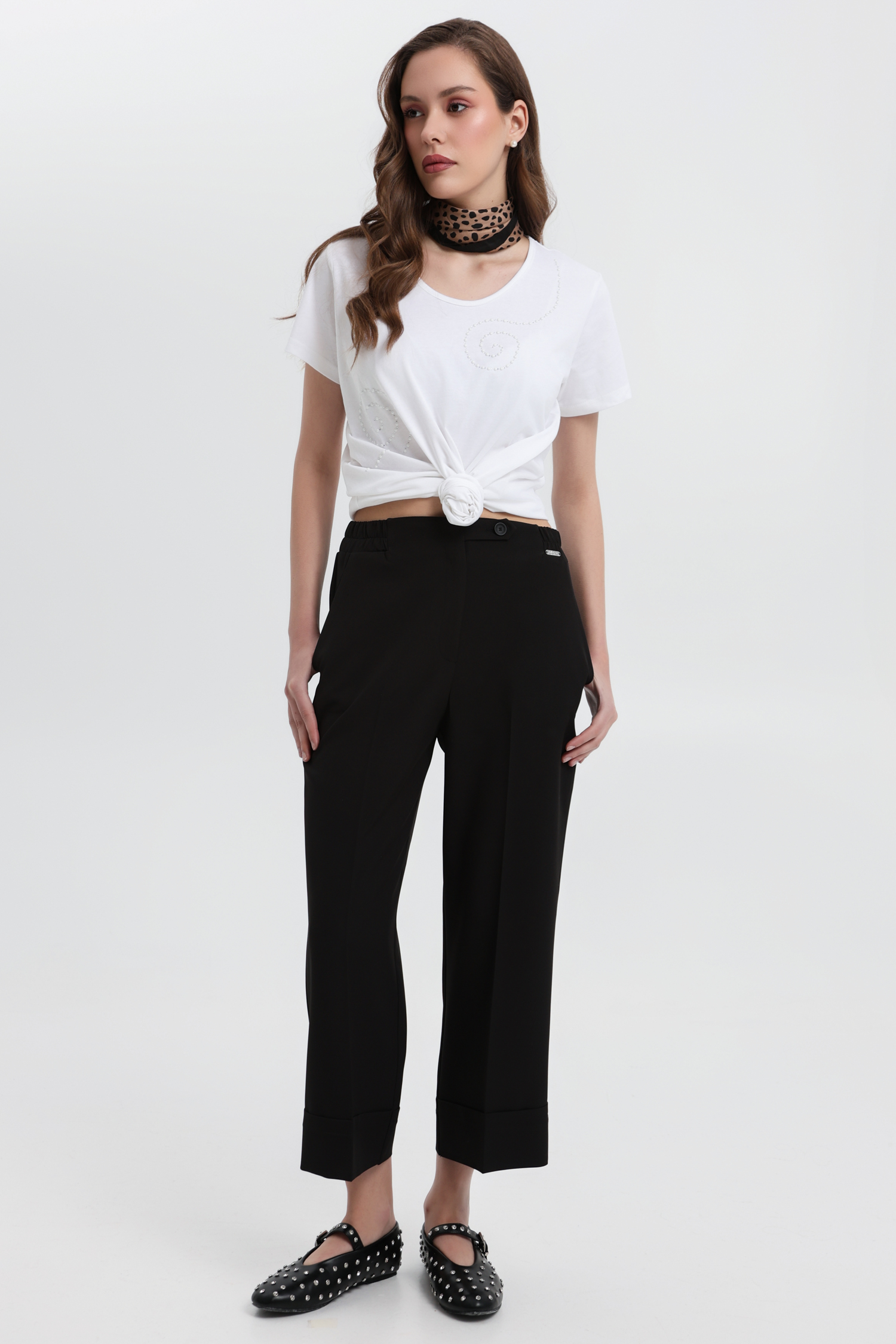 【送料&関税込】ChloAC Cotton Cropped Pants Cropped pants | Bill Cost