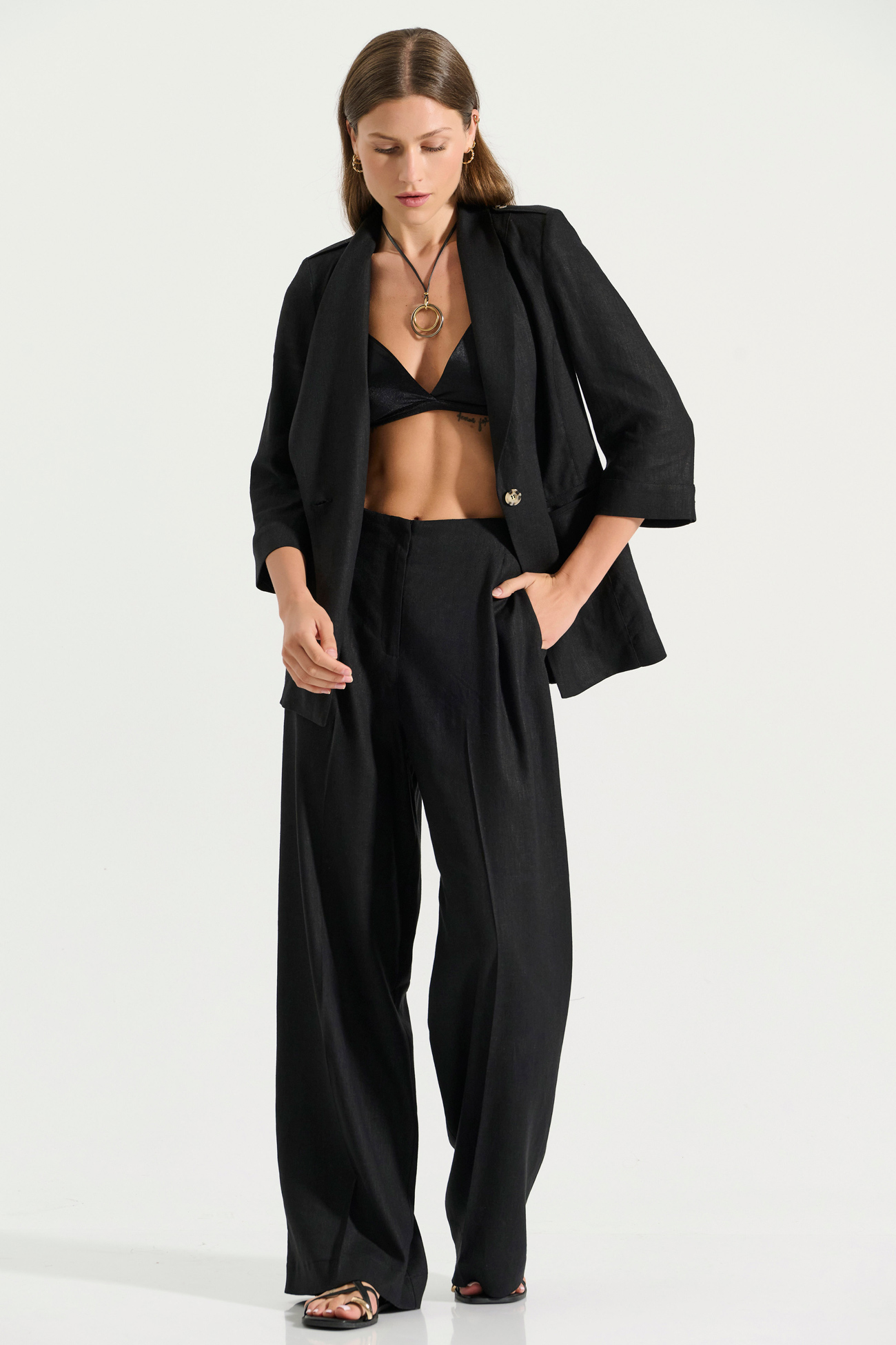 【送料&関税込】TotAme Straight Tailored Trousers SLIM-FIT TAILORED TROUSERS - BLACK | COS