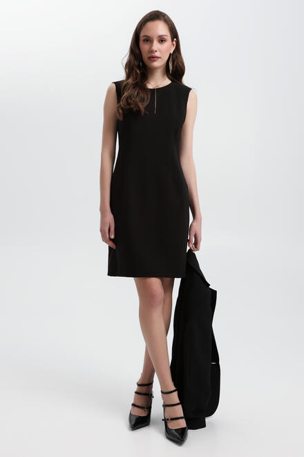 Elegant Dress with Sleeveless Design - Black S