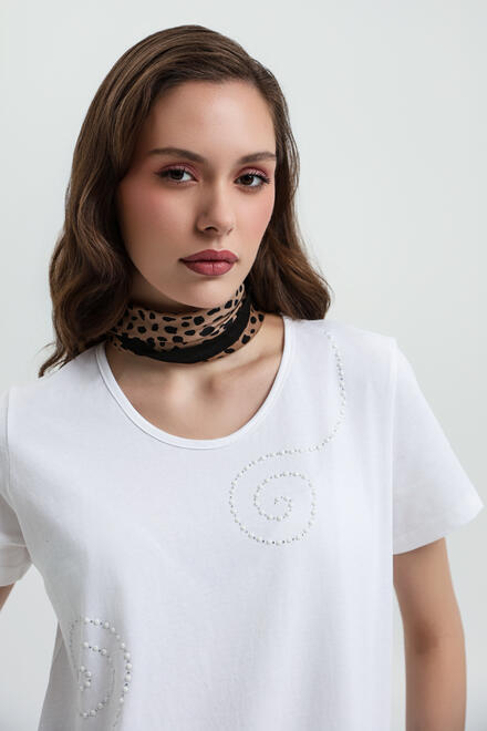 T-Shirt with rhinestone decorations - White S