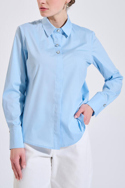 Cotton Shirt in a Relaxed Fit with Decorative Buttons - Blue S