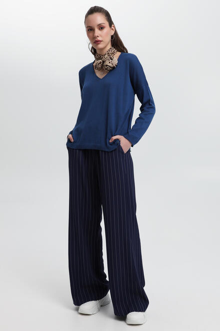 Knitted Blouse with V Neckline - Blue O/S