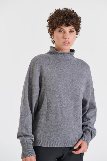 Knitted Blouse with Stand Collar - Grey O/S