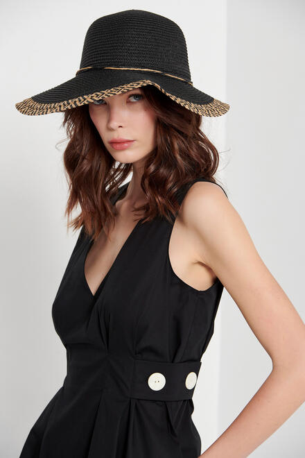 Straw hat with a pattern on the cornice - Black O/S