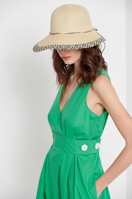 Straw hat with a pattern on the cornice - Off White O/S