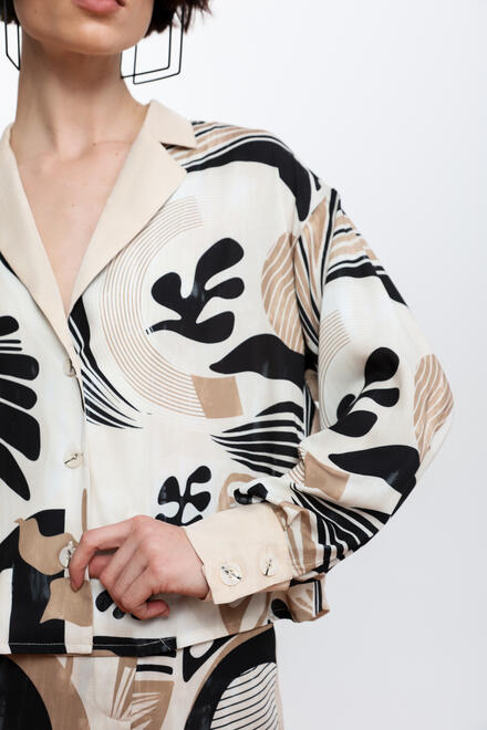 Statement print shirt with relaxed fit ΕΖΖΕΑ - Beige S