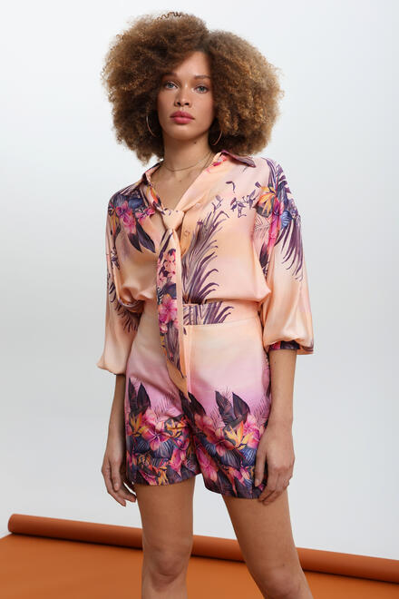 High-waisted shorts with exotic gradient print - Salmon S