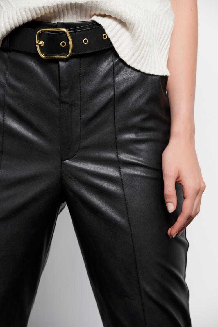Leather-look pants with belt - Black S