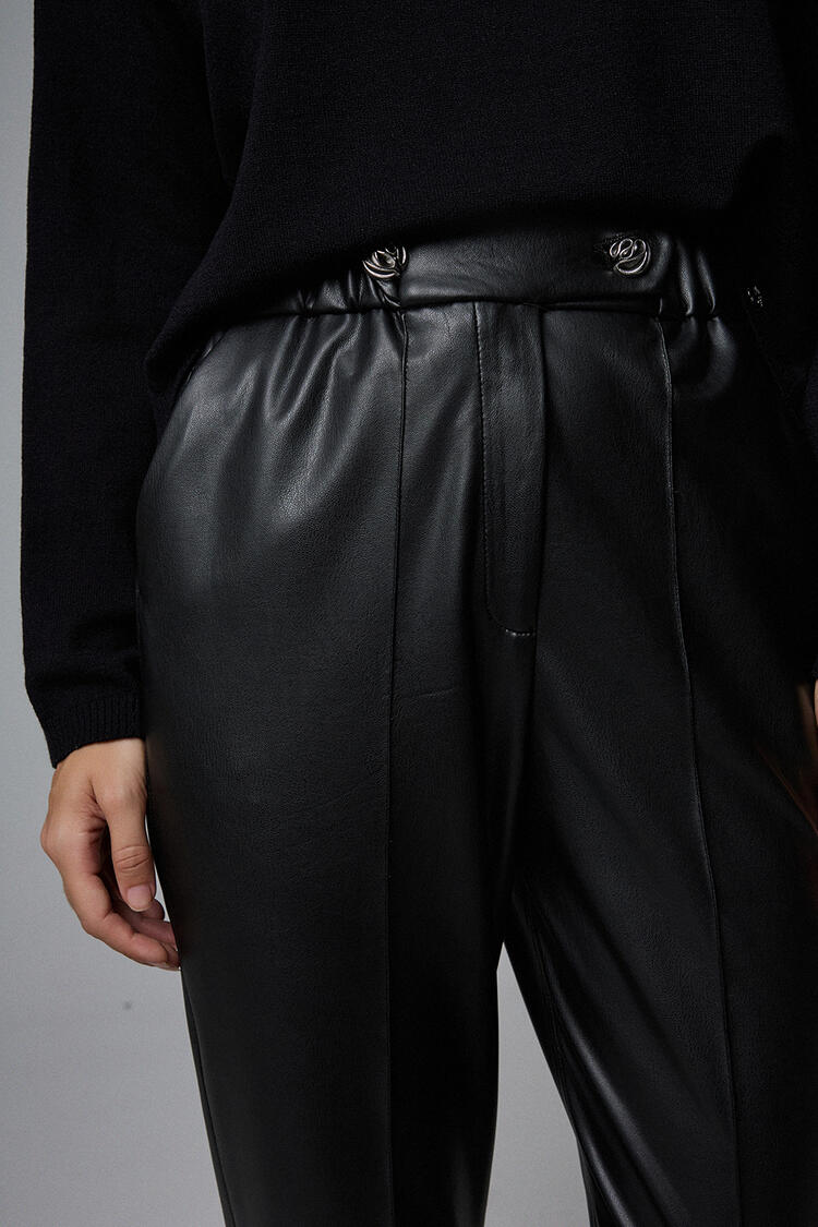 Pants with leather texture - Black S