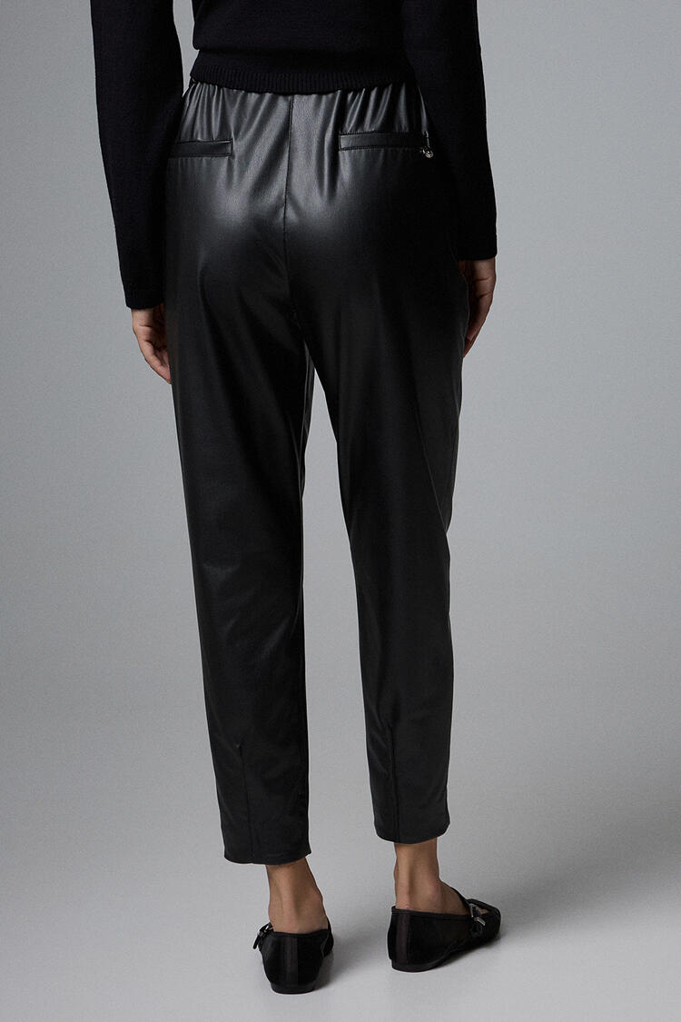 Pants with leather texture - Black S