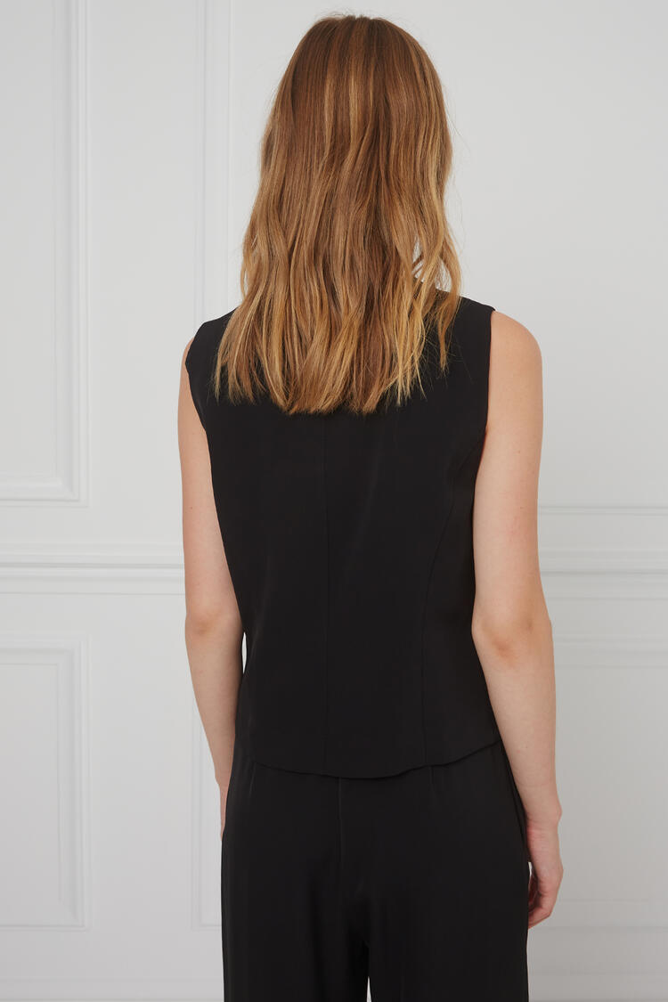 Vest in a classic design - Black S