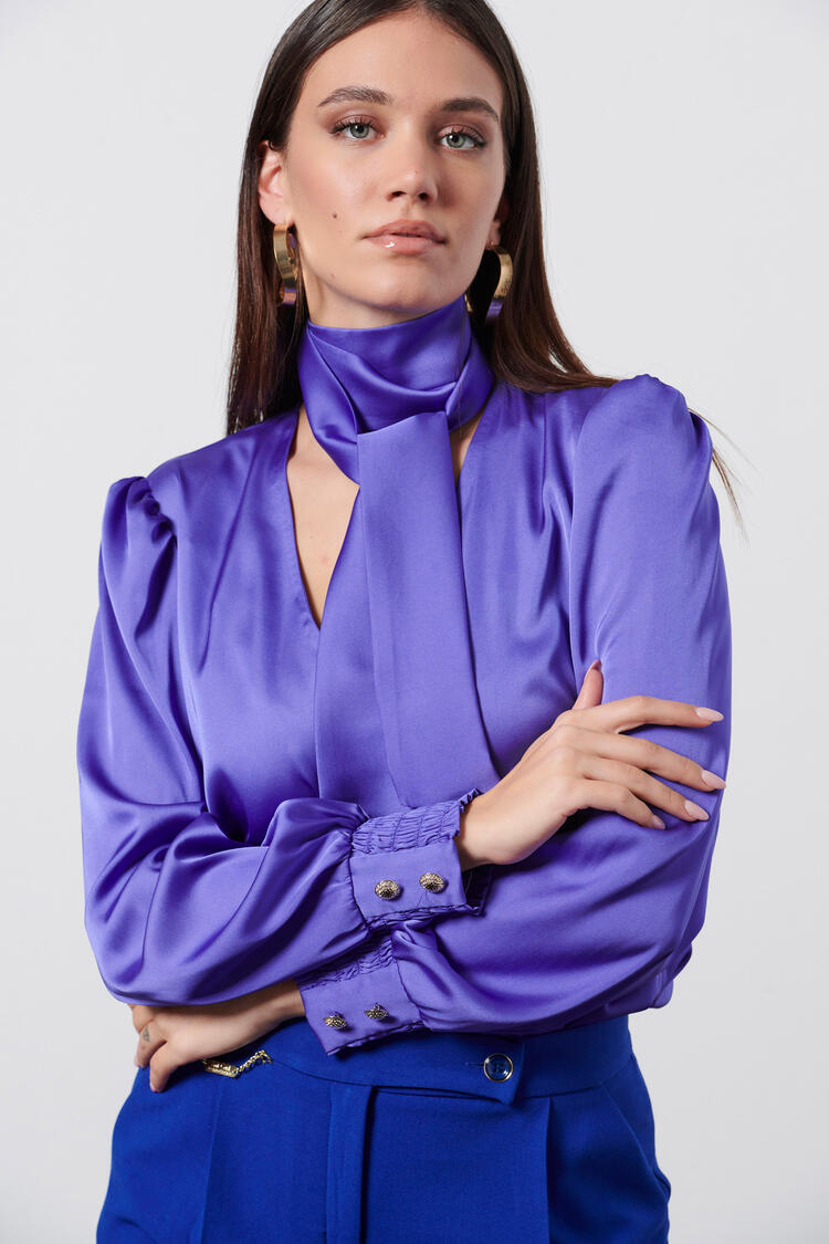 Satin blouse with detachable scarf - Purple S