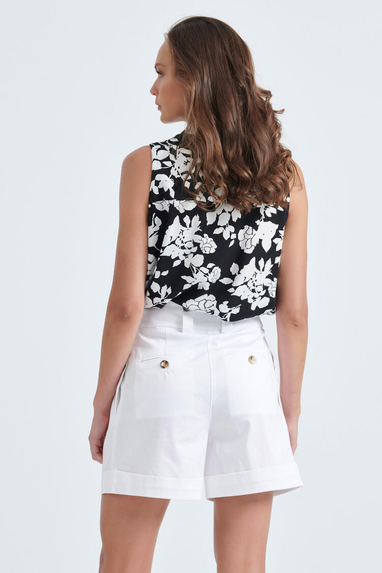 High-waisted shorts - White XS