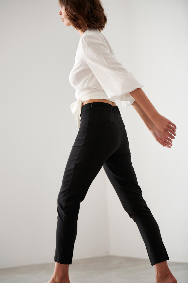 Trousers with decorative buttons - Black XS