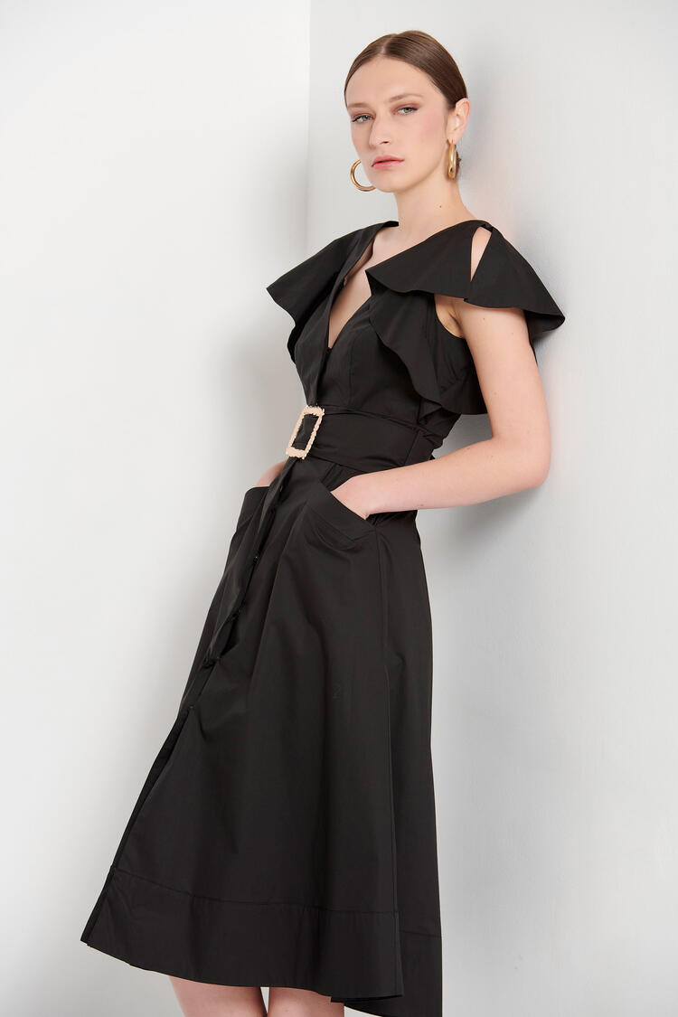 Dress with ruffles on the sleeves - Black S