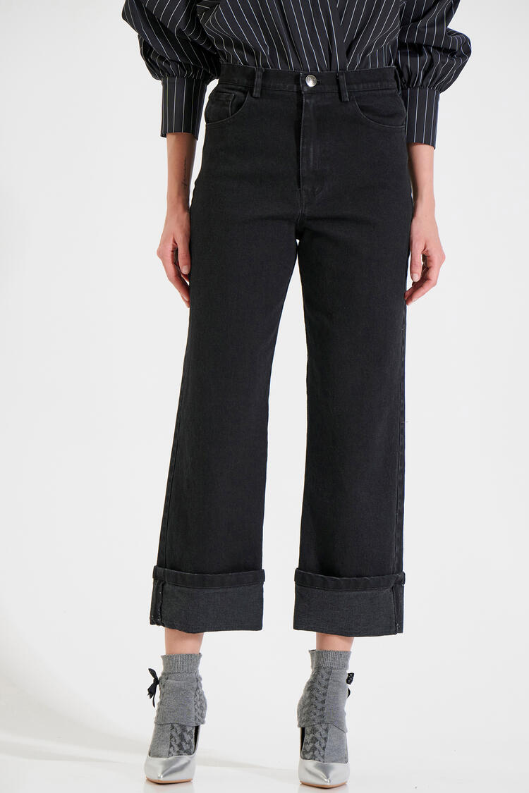 Straight-Leg Cotton Jeans with Turned-Up Hems - Black M