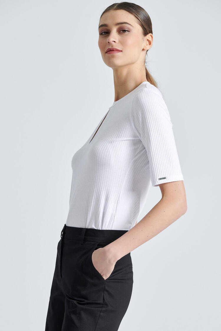  Blouse with neck opening - White S