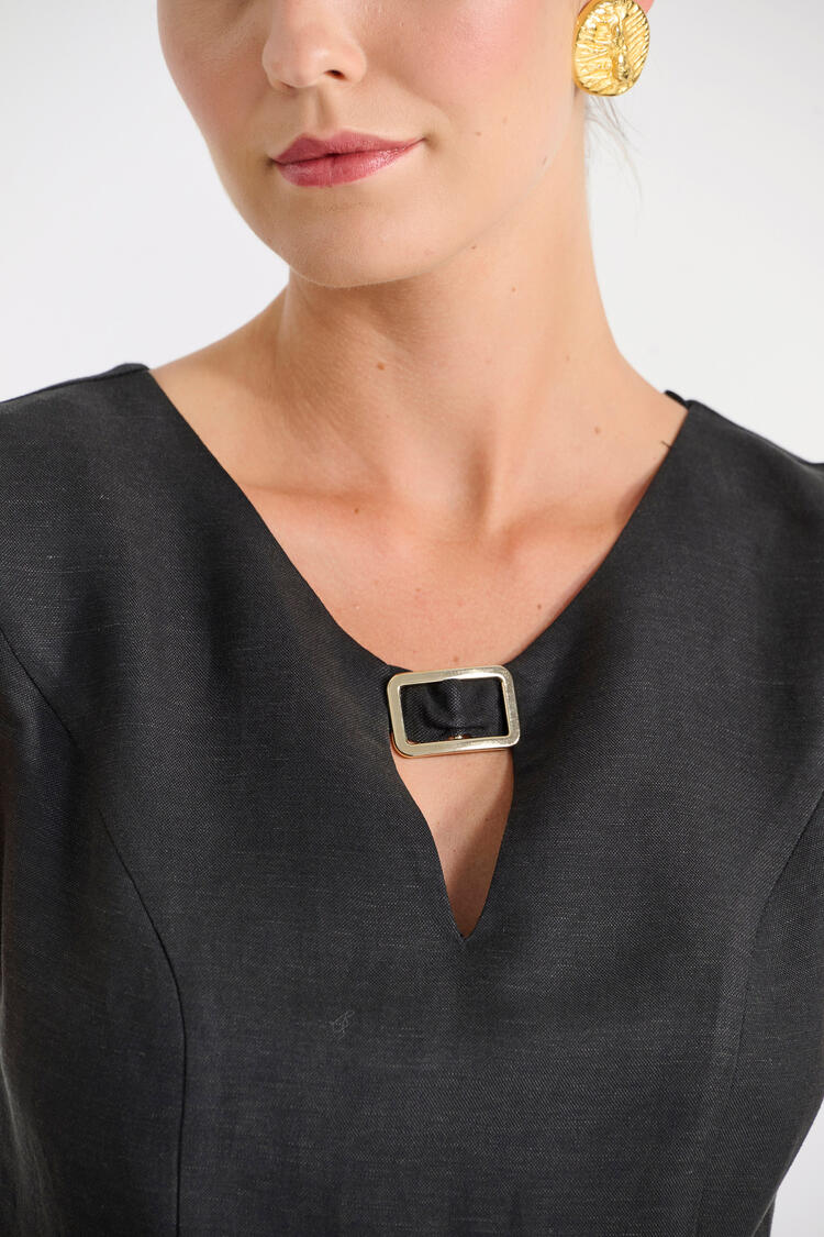 Sleeveless Dress with Buckle & Back Detail - Black S