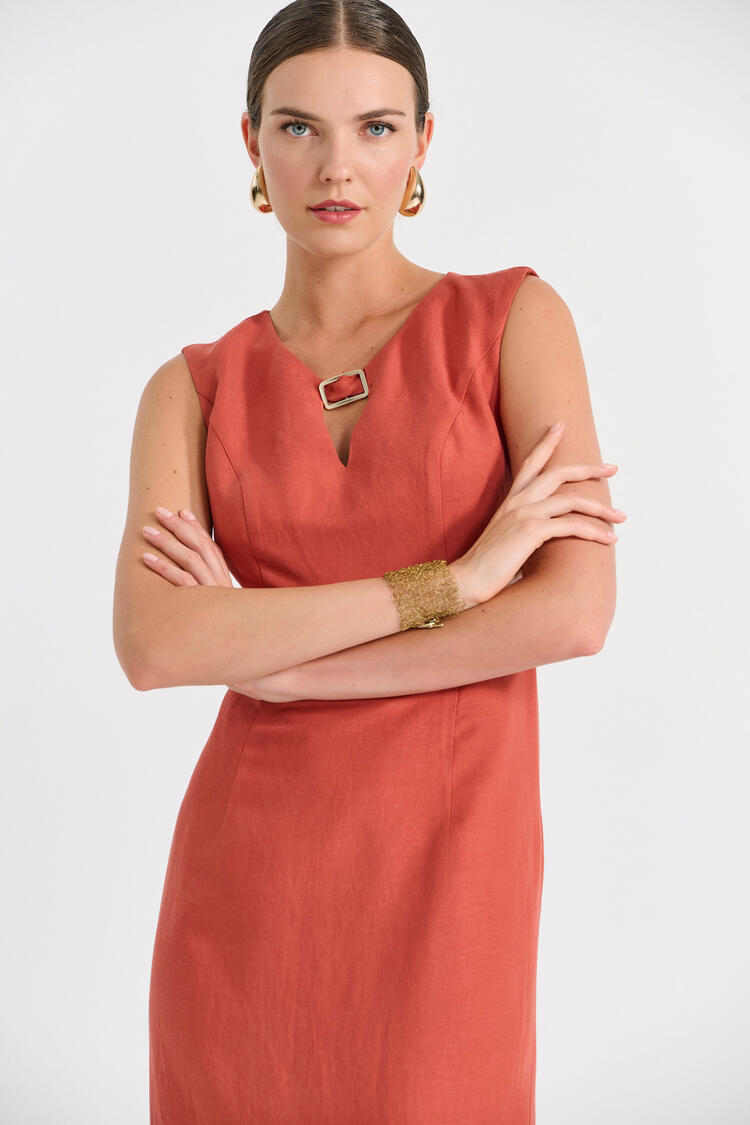 Sleeveless Dress with Buckle & Back Detail - Brown S