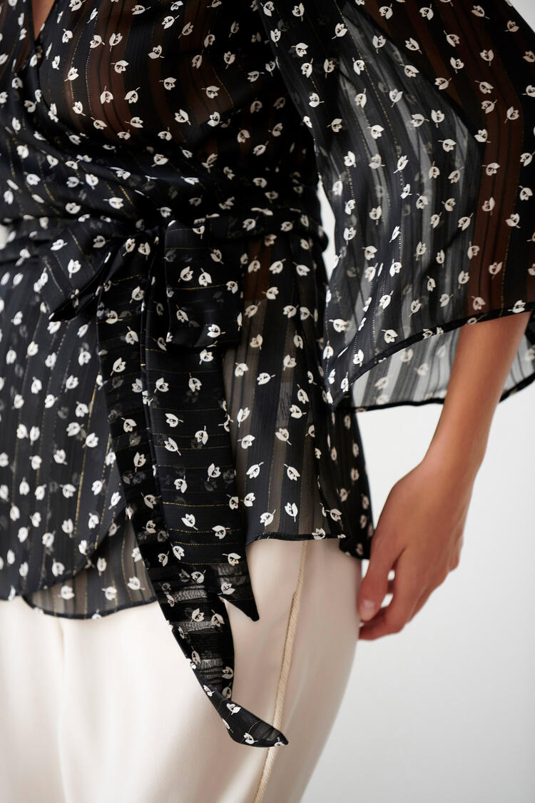 Printed blouse with cross closure - Black S