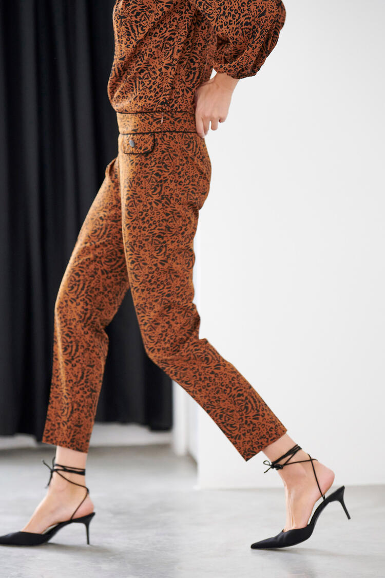 Pants with leopard pattern - Brown S