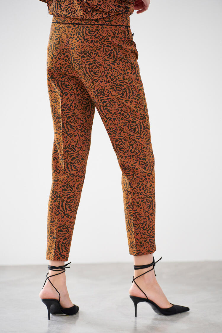 Pants with leopard pattern - Brown S