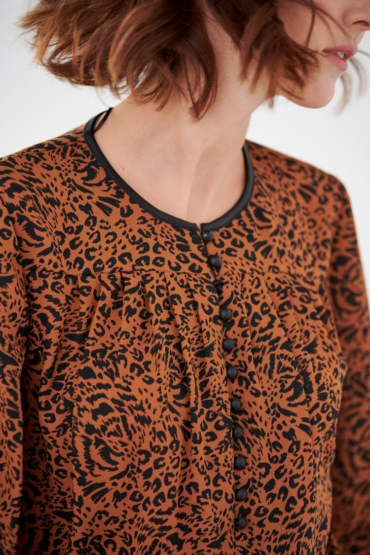 Blouse with leopard pattern - Brown S