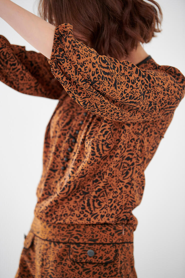 Blouse with leopard pattern - Brown S