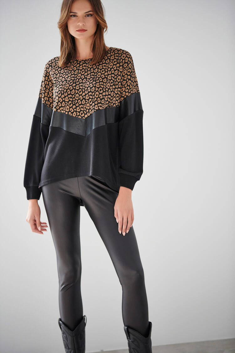 Blouse with a combination of fabrics - Black S