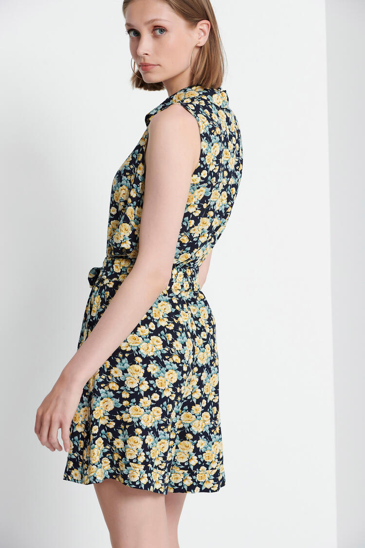 Shorts with floral pattern - Blue S/M