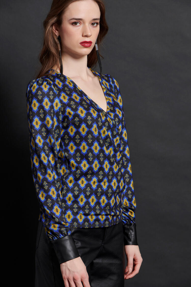 Blouse with printed cruise print - Black S