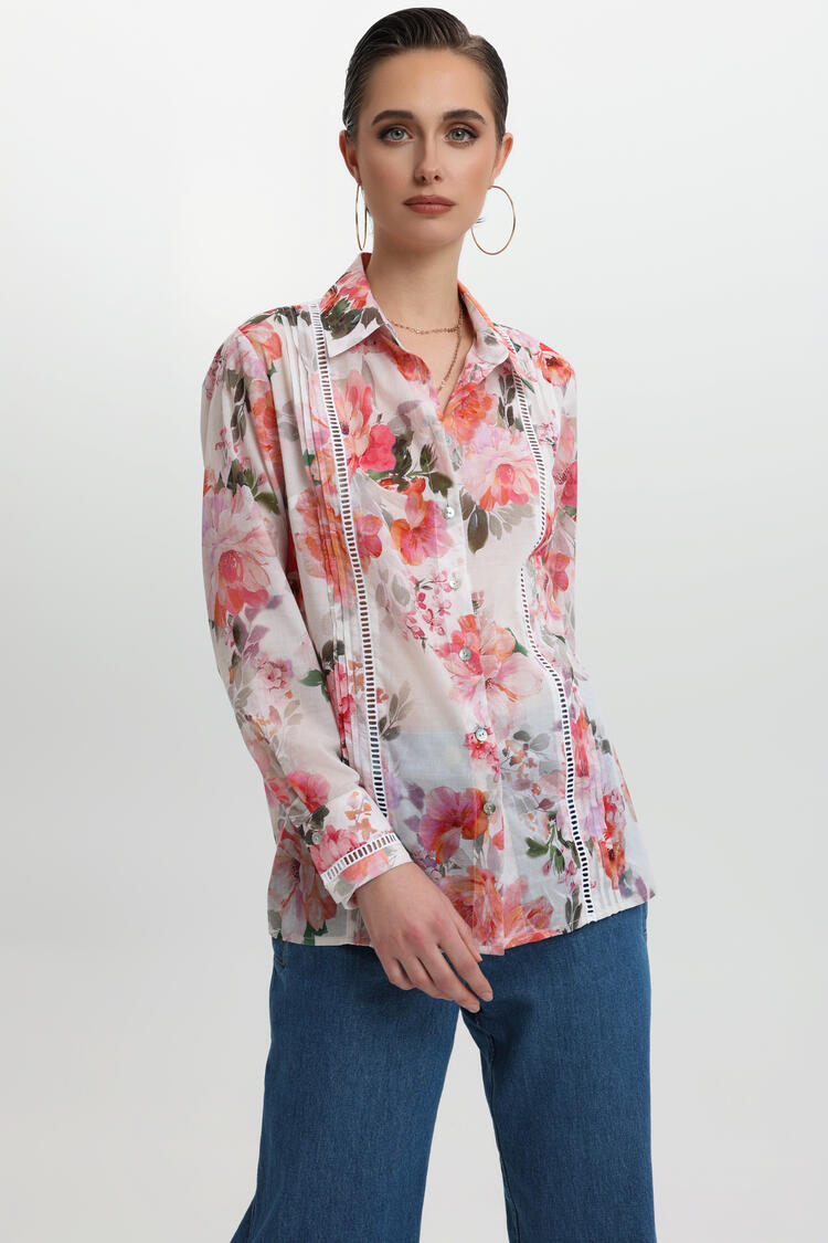 Floral Blouse with Lace Details - Pink S/M