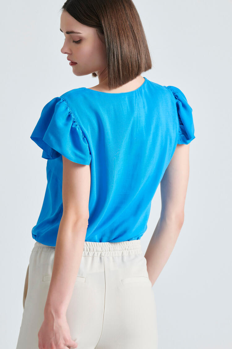 Blouse with ruffles on the sleeves - Electric Blue S