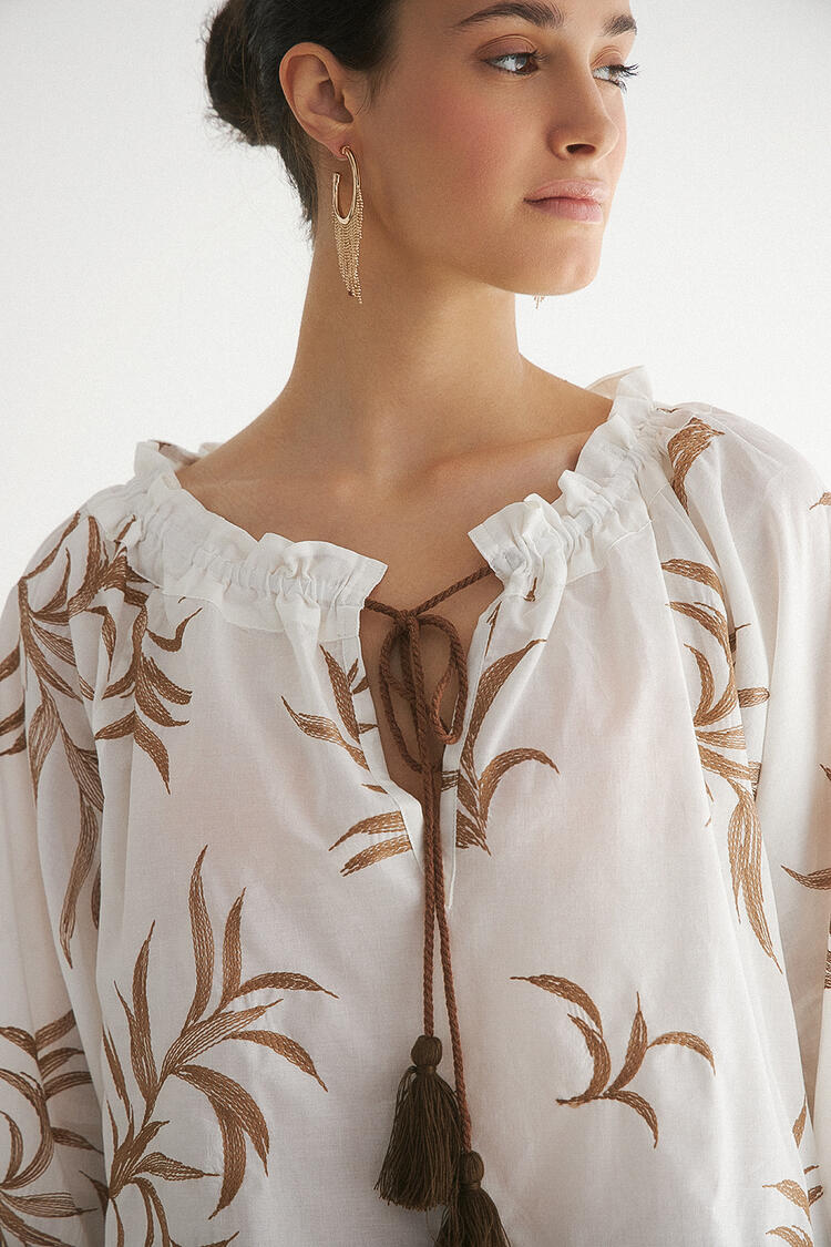 Cotton blouse with elastic neckline - White S/M