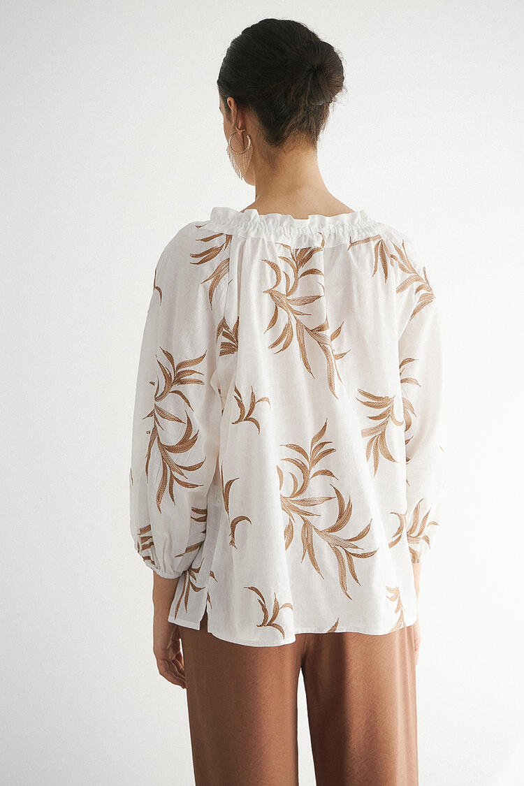 Cotton blouse with elastic neckline - White S/M