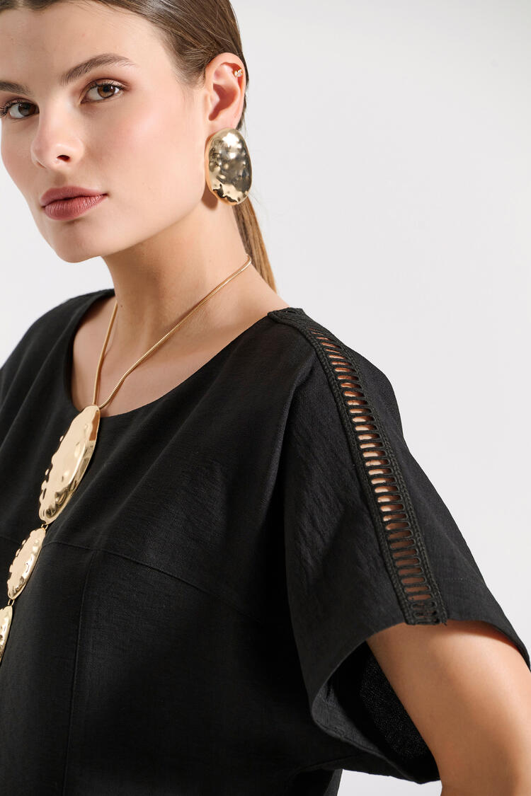 Dress with openwork trim on the shoulders - Black S