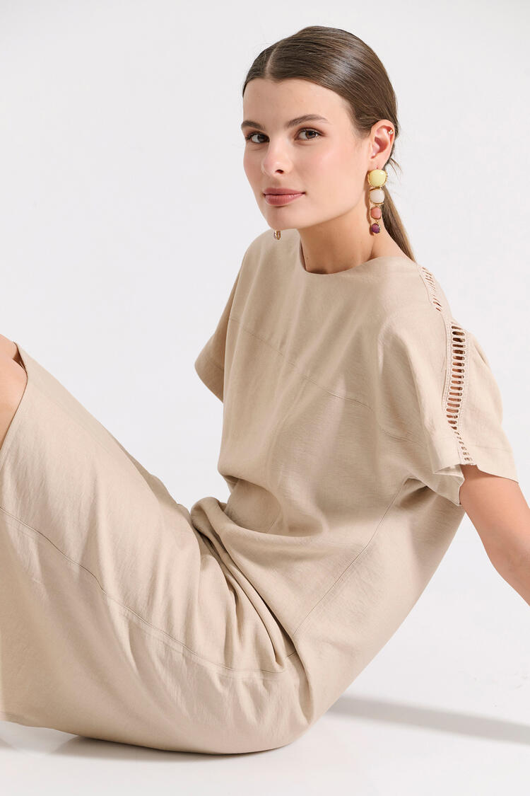 Dress with openwork trim on the shoulders - Beige S