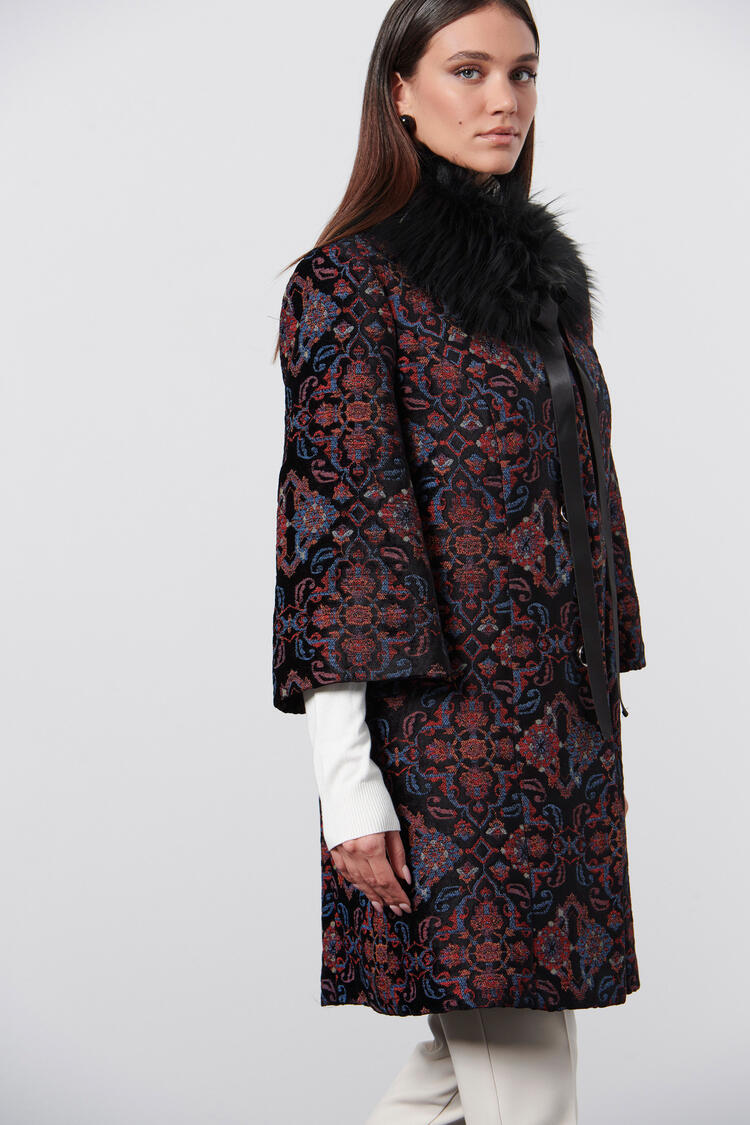 Coat with a pattern and ecological fur - Black M