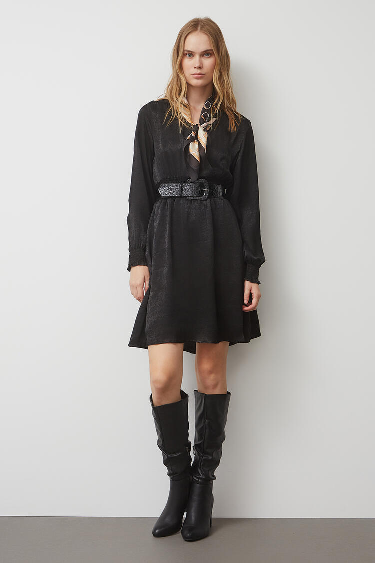 Satin dress with elastic waist - Black S