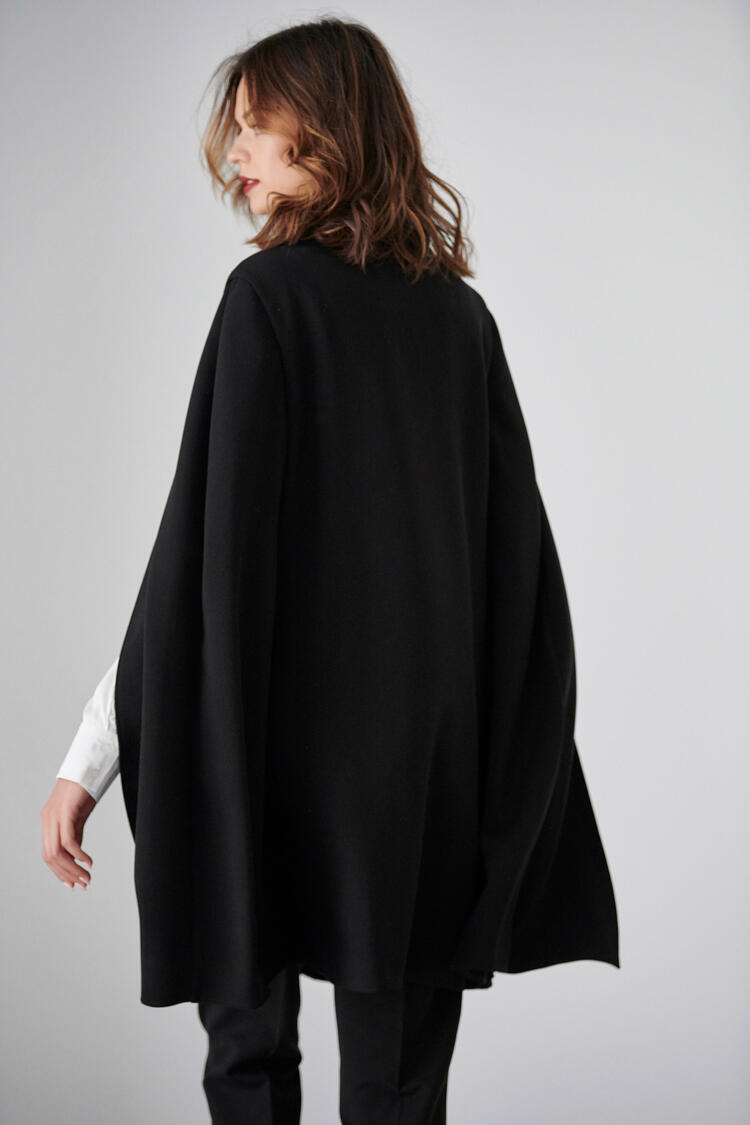 Cape with buttons - Black S