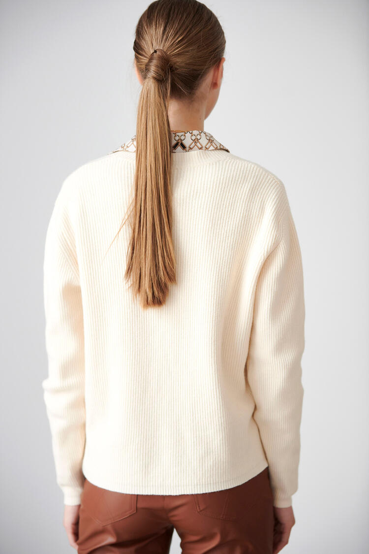Cardigan rip - Off White O/S