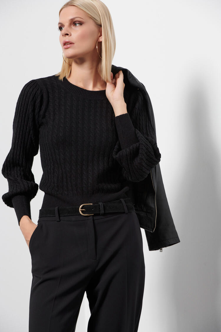 Knitted blouse with braid pattern - Black O/S