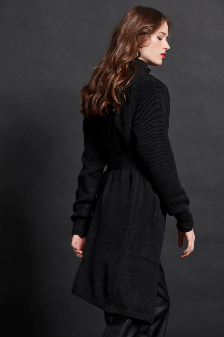 Long knitted cardigan with hood - Black O/S