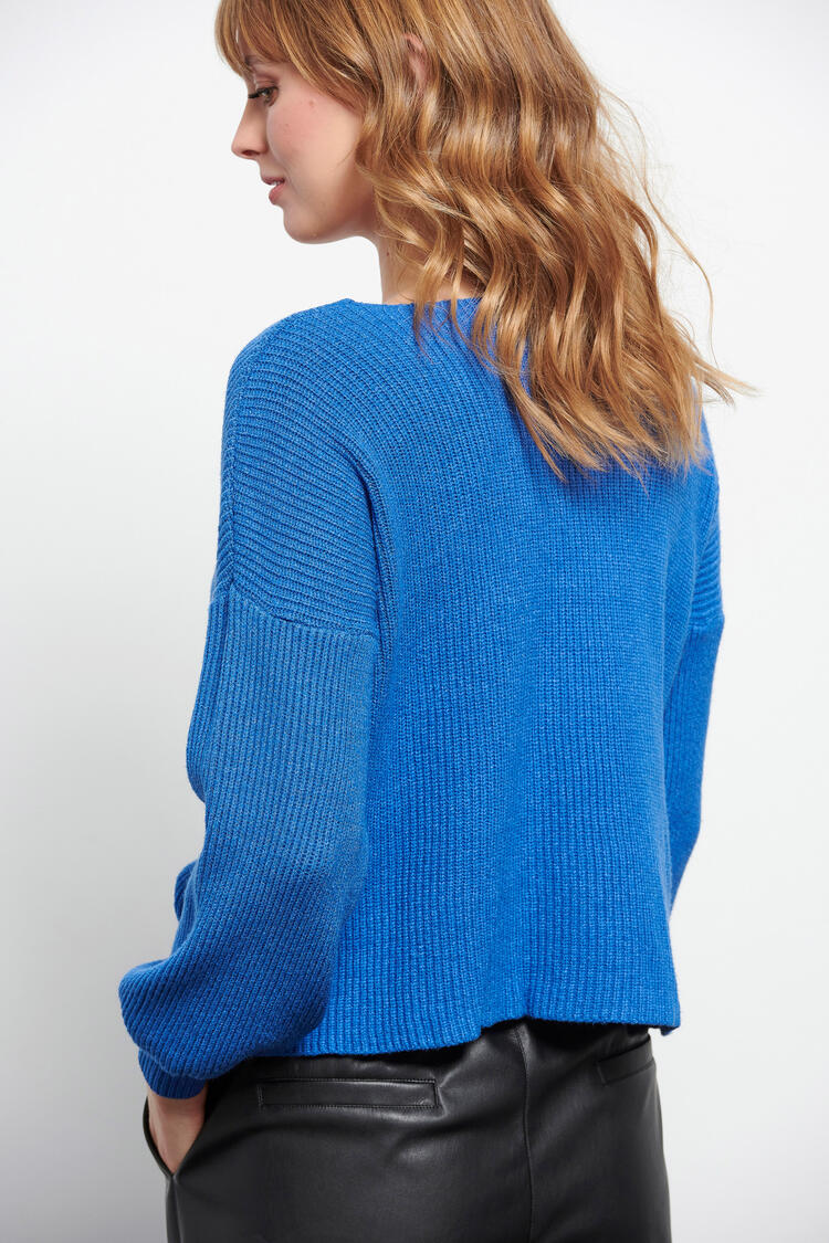 V-neck knitted blouse - Electric Blue S/M