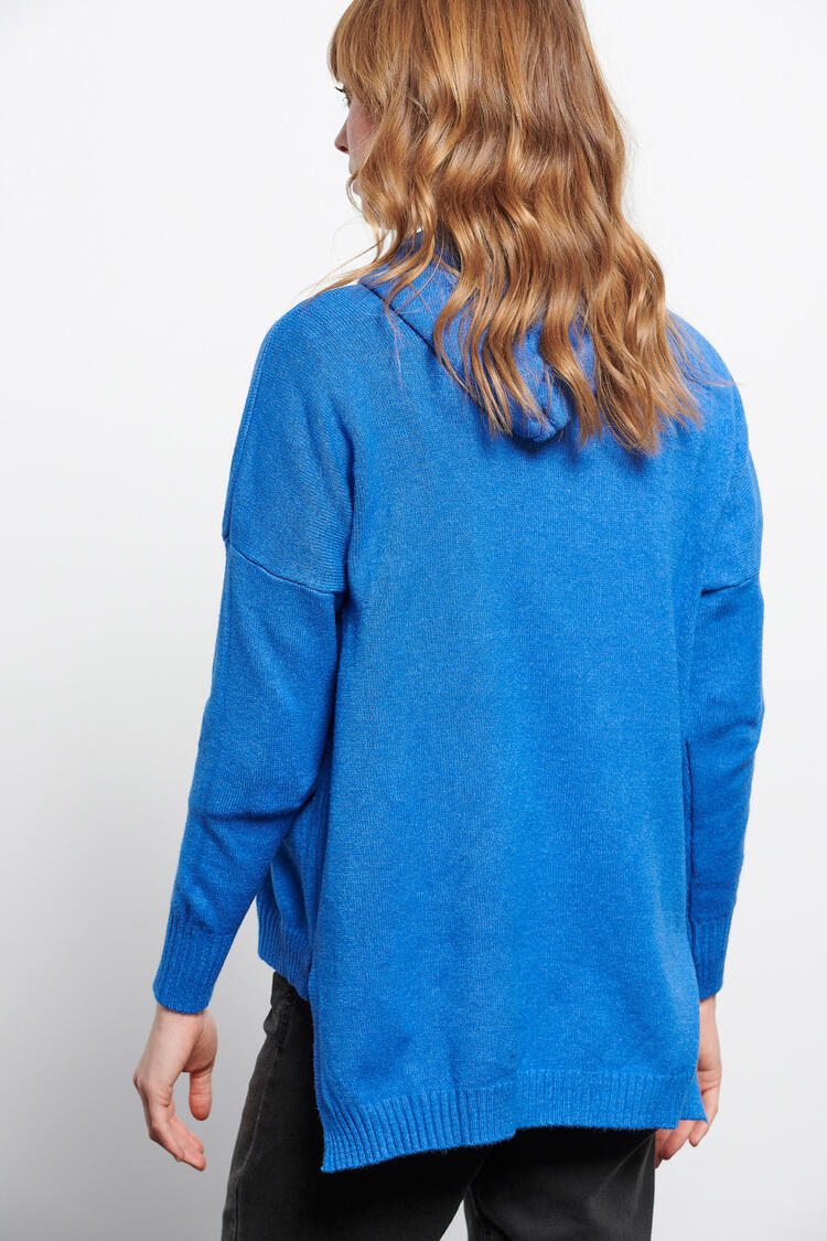 Long-sleeved knitted blouse with a hood - Electric Blue S/M