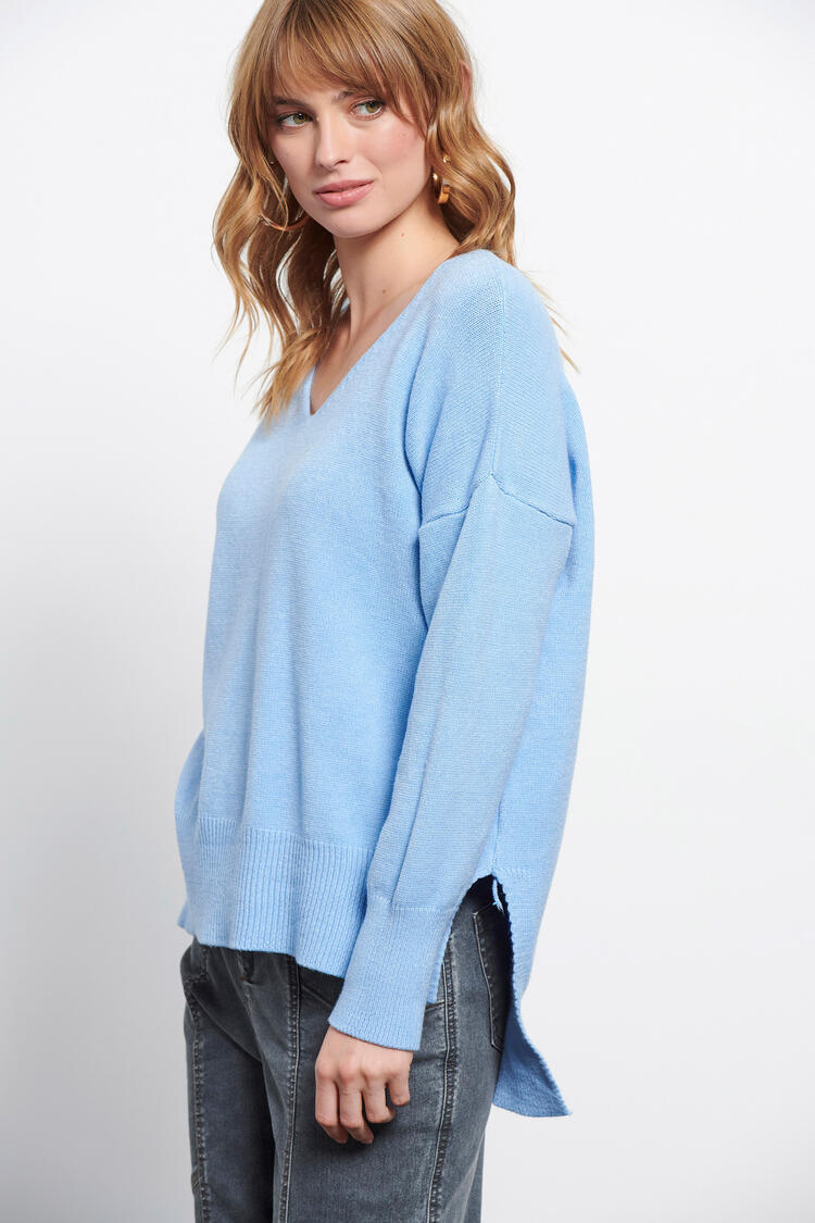 V-neck knitted blouse - Blue S/M