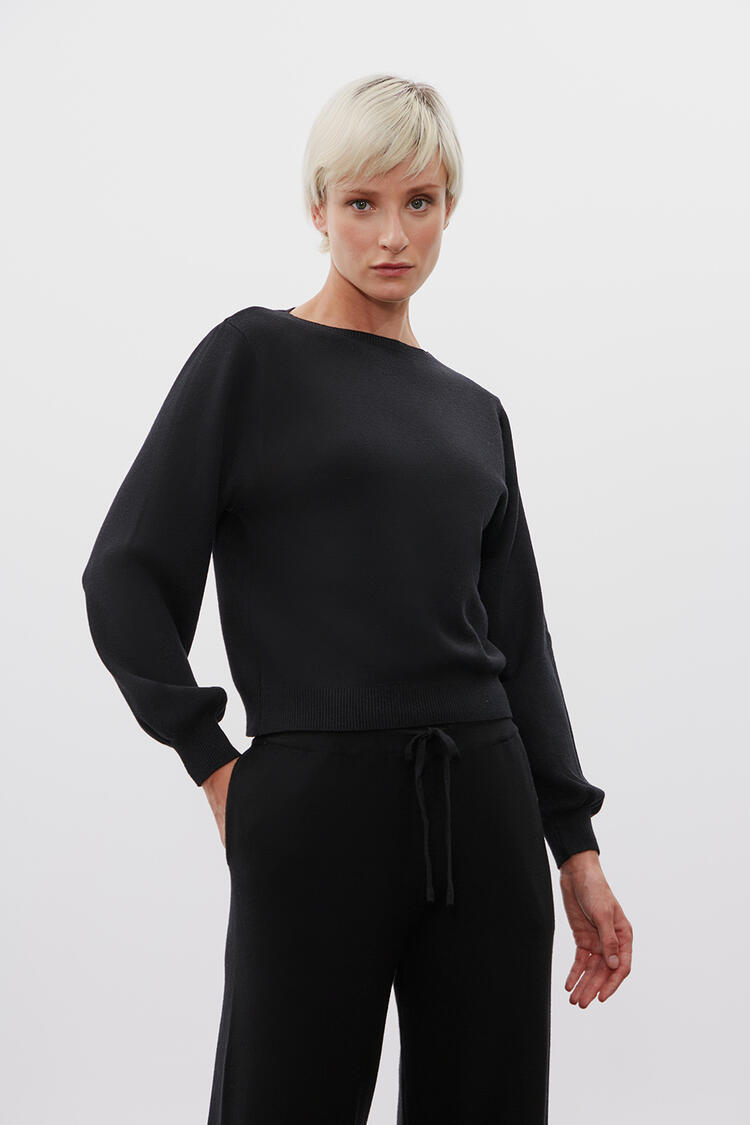 Soft knit blouse - Black O/S