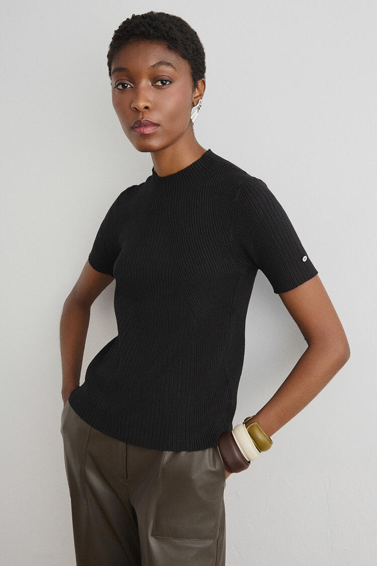 Short-sleeved knitted blouse - Black S/M