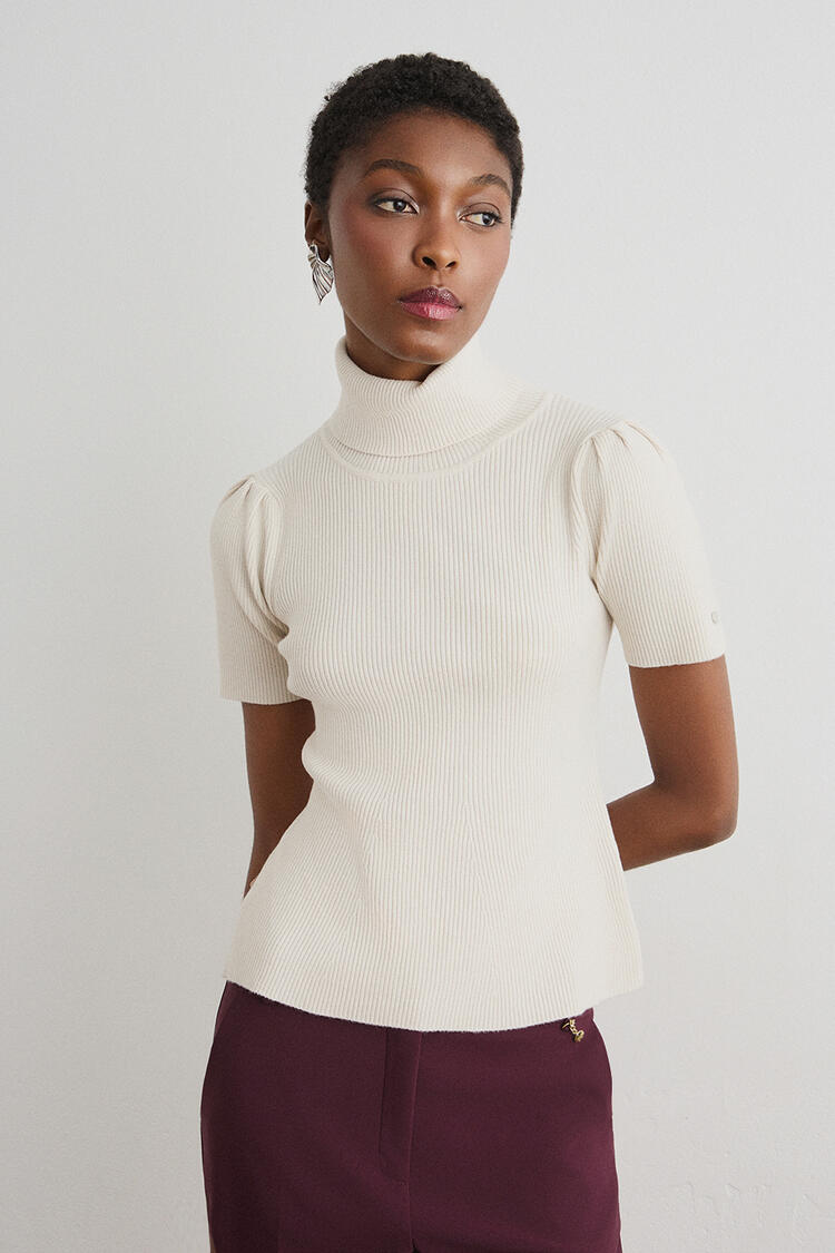 Knitted turtleneck blouse - Vanilla O/S