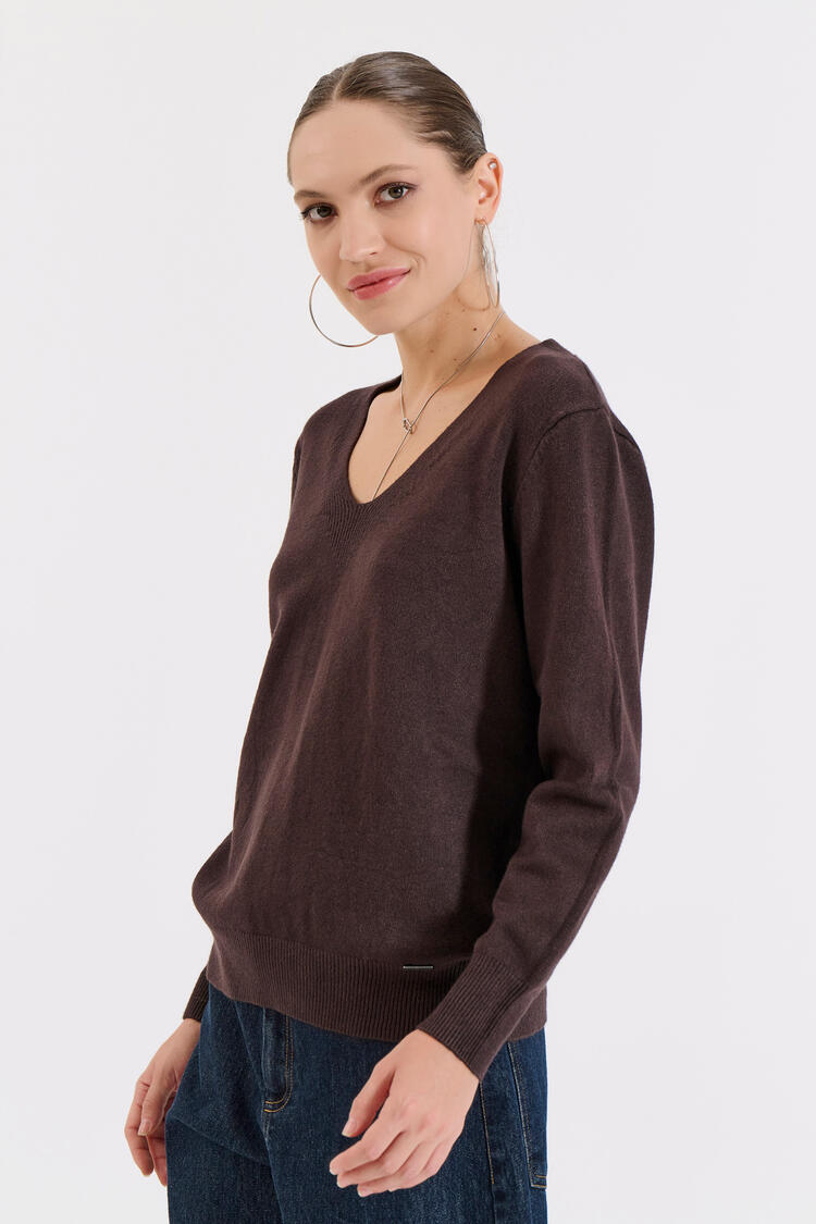 Knitted Blouse with V-Neckline - Brown O/S